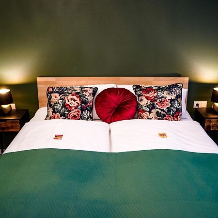 Hotel Residenz Luxury Apartments Метцинген Экстерьер фото