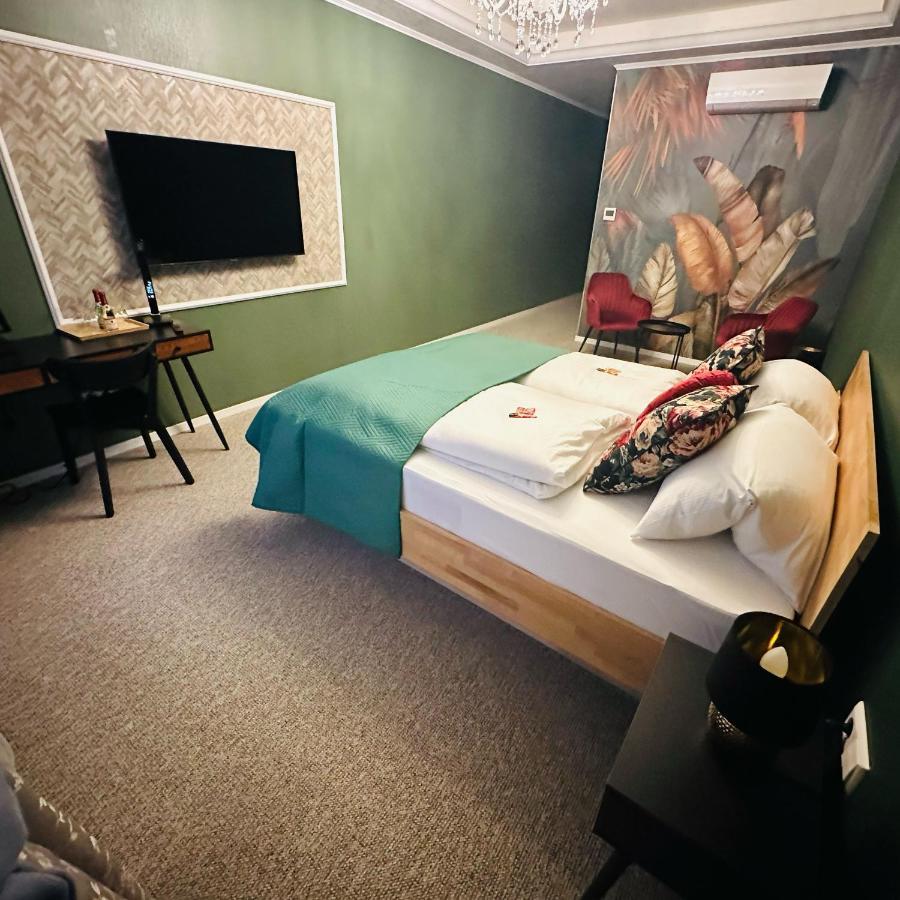 Hotel Residenz Luxury Apartments Метцинген Экстерьер фото