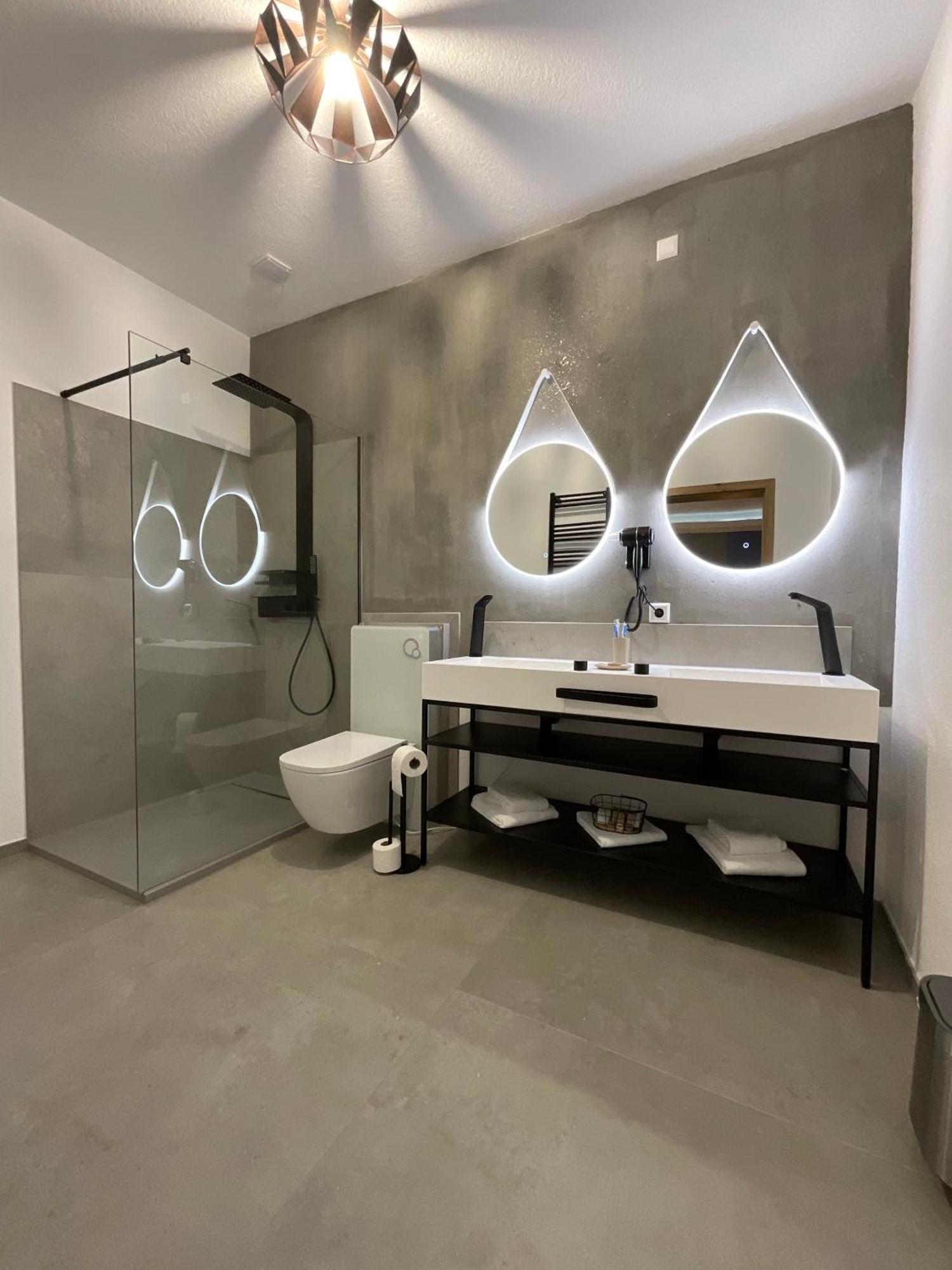 Hotel Residenz Luxury Apartments Метцинген Экстерьер фото