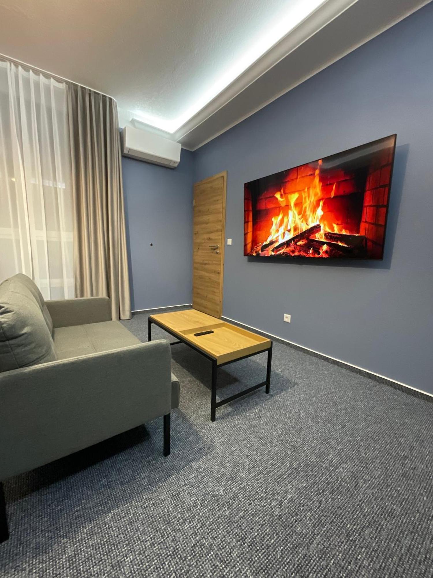 Hotel Residenz Luxury Apartments Метцинген Экстерьер фото