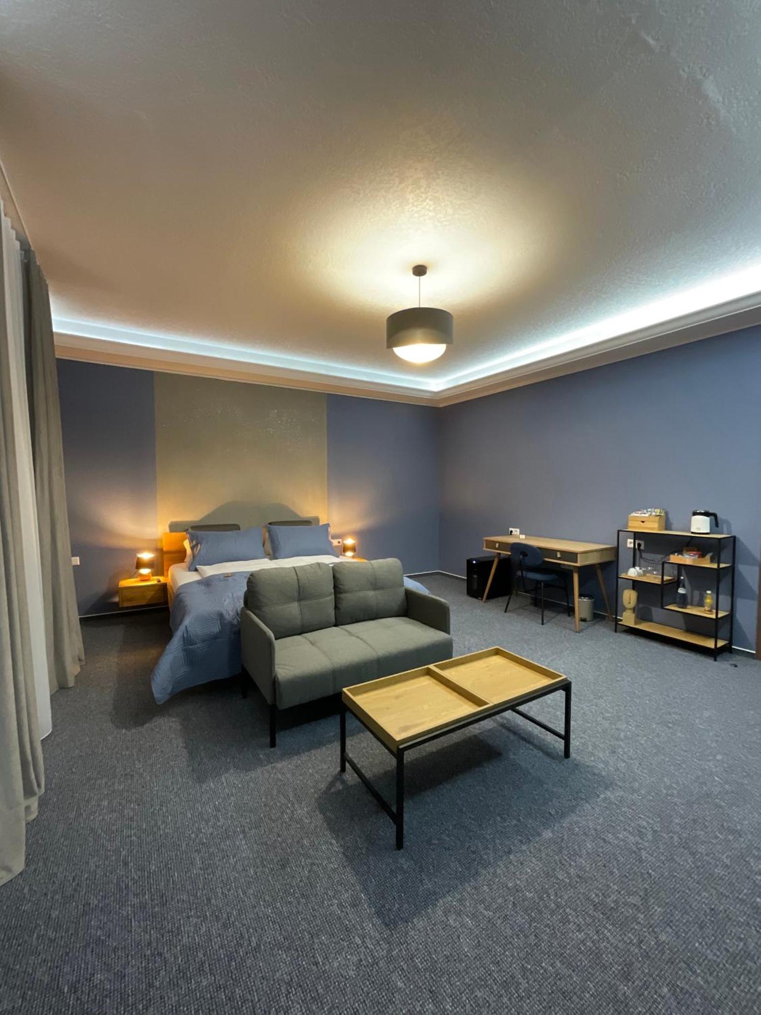Hotel Residenz Luxury Apartments Метцинген Экстерьер фото
