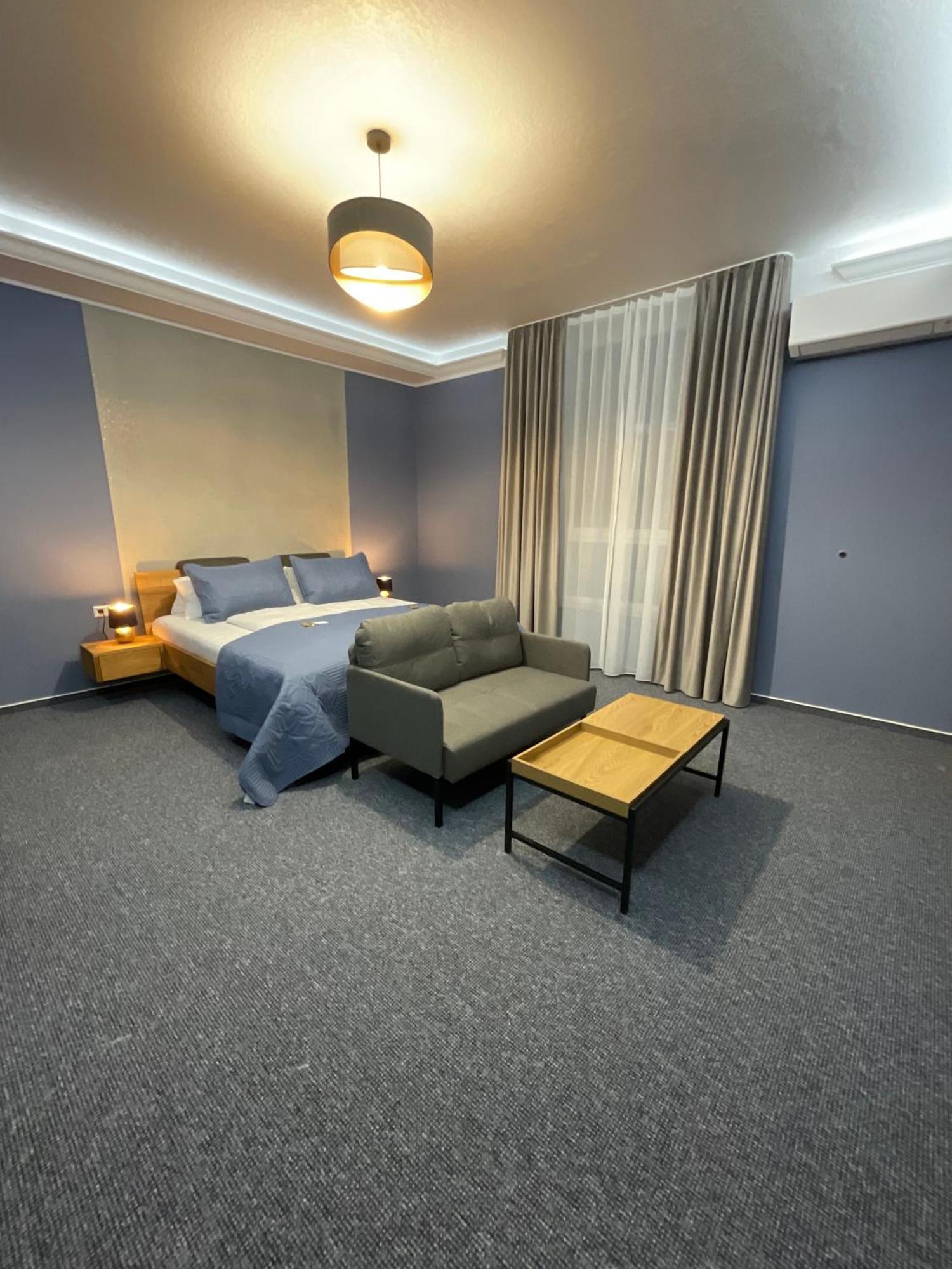 Hotel Residenz Luxury Apartments Метцинген Экстерьер фото