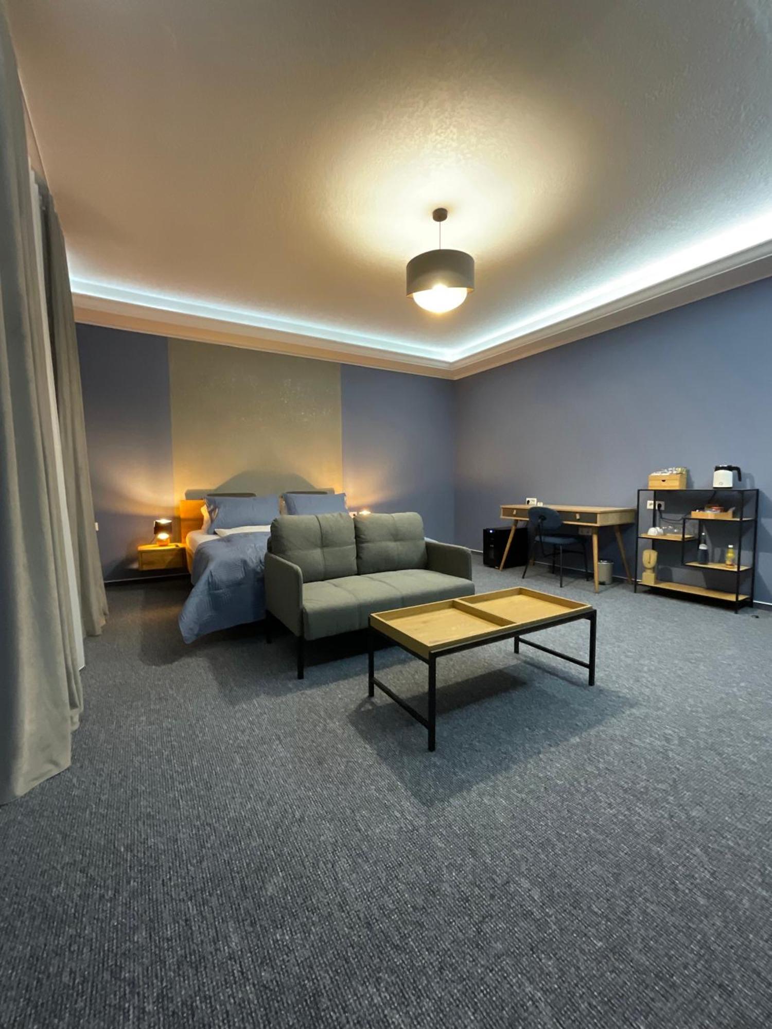 Hotel Residenz Luxury Apartments Метцинген Экстерьер фото