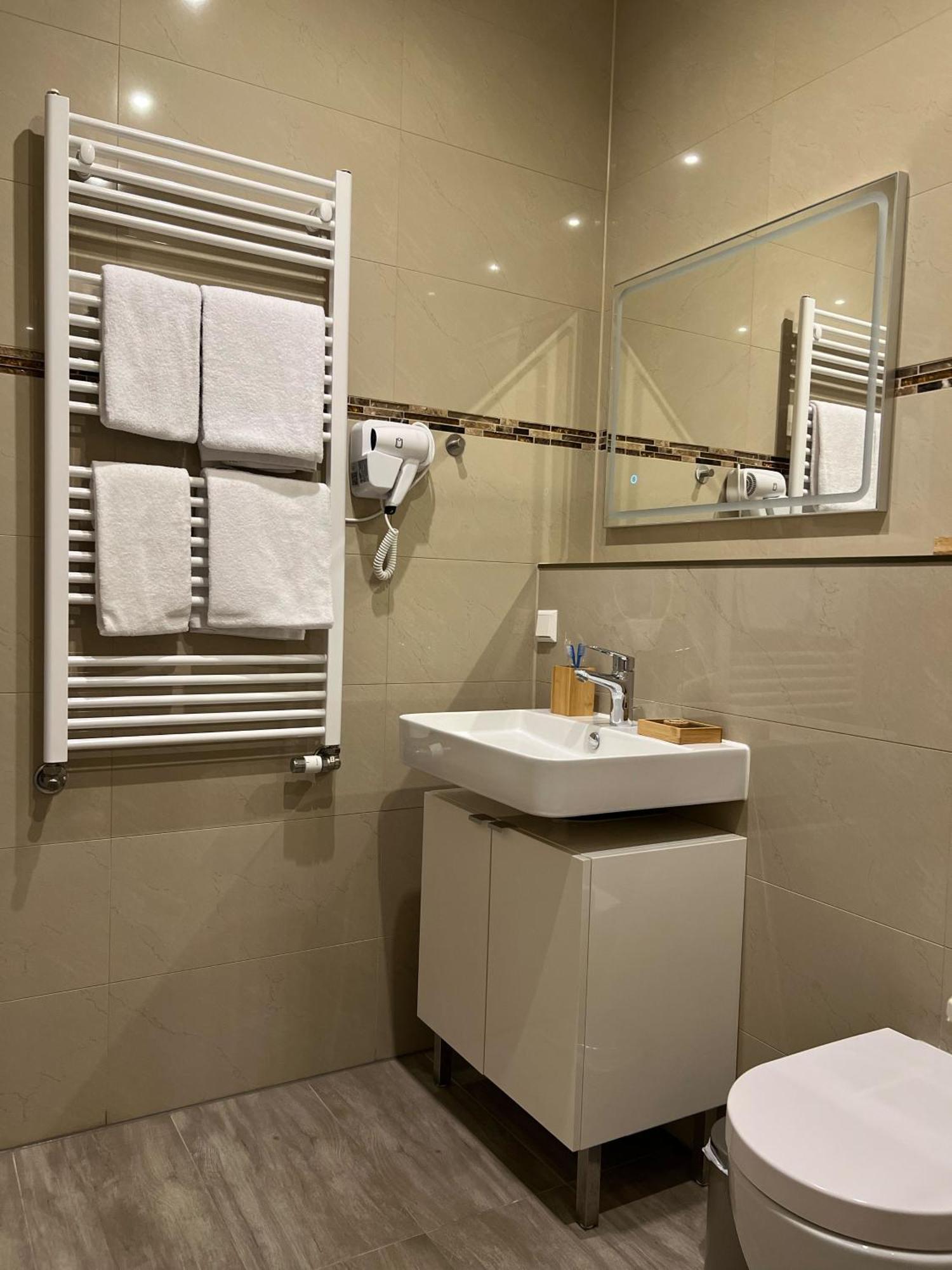 Hotel Residenz Luxury Apartments Метцинген Экстерьер фото